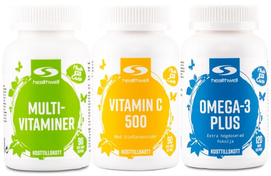 Välmåendepaketet från Healthwell med tre kosttillskott – Omega-3 Plus, Multivitaminer och Vitamin C – stående mot vit bakgrund. Som klart ska vara med på Bästa vitaminer & hälsotillskott 2025 – Ultimata guiden för maximal återhämtning och prestation